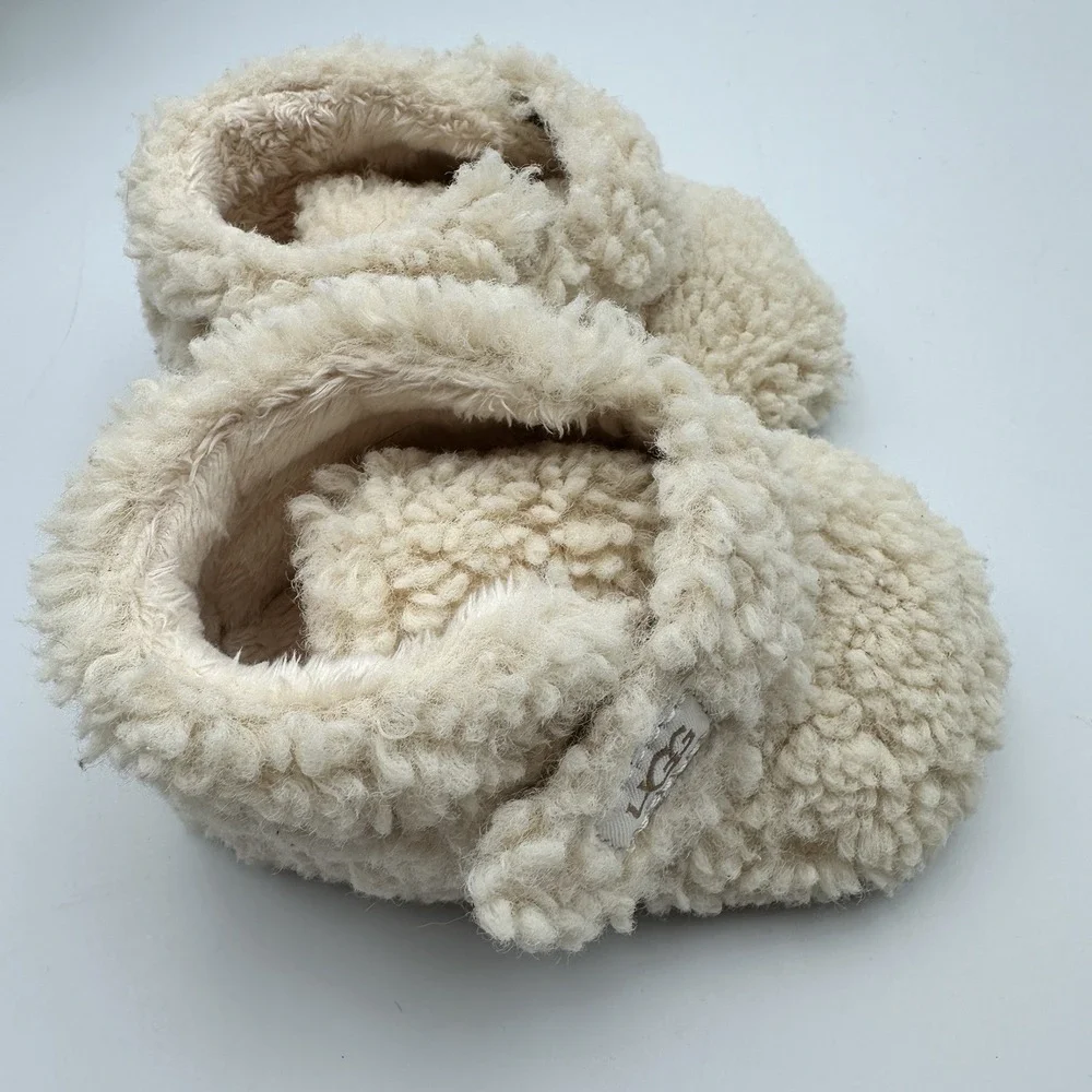UGG Bixbee Ankle Boots Toddler Natural Curly Faux Fur Slip On Kids Size 2/3